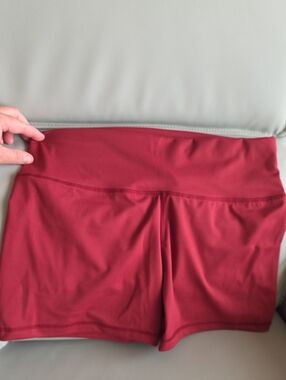 Women's Red Cargo Active Yoga Shorts NWT